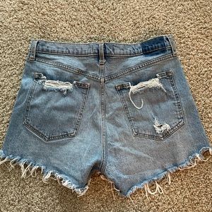 Abercrombie & Fitch High Rise Mom Shorts